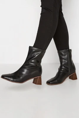 Yours Curve Plus Size Square Toe Block Heel Boots • £44.99