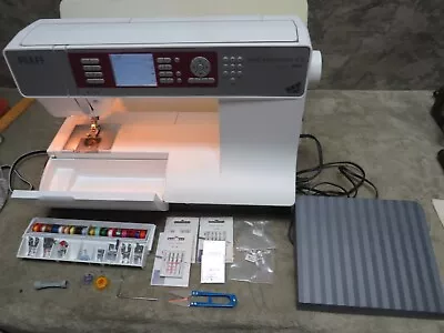 $895 • Buy PFAFF Quilt Expression IDT Sewing Machine Foot Pedal Case Accessories Shown