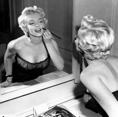 Marilyn Monroe Applying Makeup Photo Art Hollywood Photos Artwork 8x8 • $7.95