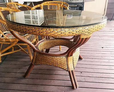 $550 • Buy 42  Round Glass Top BAMBOO / RATTAN & WICKER DECK TABLE  Furniture Game Table