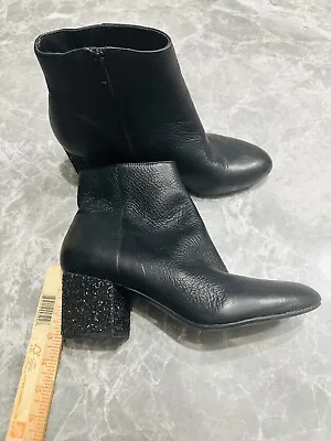Aldo’s Women’s Black Leather Glitter Heel Zippy Quality Booties SZ 10 • £26.59