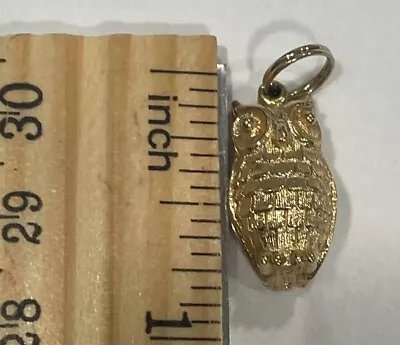 Vintage Avon Owl Pendant Necklace In Gold Tone • $17