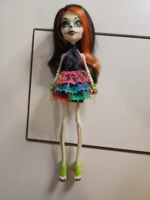 Monster High Skelita Calaveras Doll Scaris City Of Frights • $25.25