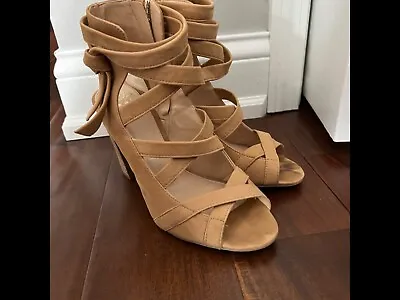 Vince Camuto Womens Block Heel Shoes Sandals Size 9.5  • $25