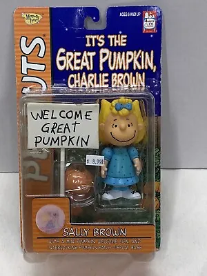 Peanuts Memory Lane It’s The Great Pumpkin Charlie Brown Sally Brown Figure • $20