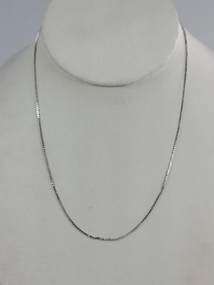 $129.99 • Buy 22  Gold Box Chain In 10K White Gold (RL) (PBR083886)