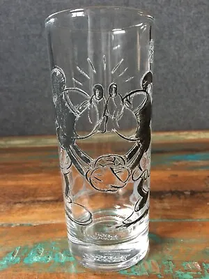 Half Moon Bay Mickey & Minnie Mouse Kissing Glass • £5.25