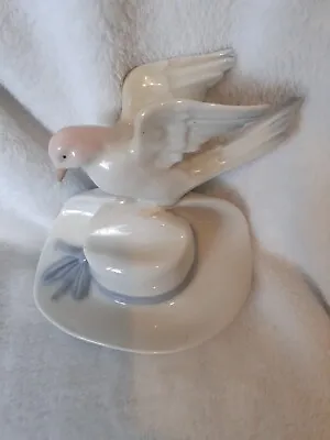 Porcegama Valencia Spain Handpainted Porcelain Bird On A Hat  Figurine  • £1.99