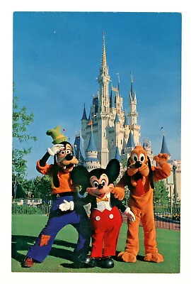 Postcard WALT DISNEY WORLD Mickey Mouse Goofy And Pluto Fantasyland. G • $3.99