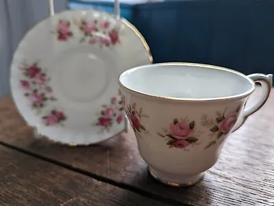 Royal Worcester/Colclough Bone China Cup And Saucer Floral Rose Pattern V.pretty • £12