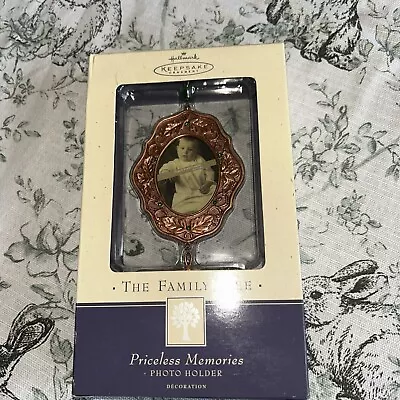 Hallmark Priceless Memories The Family Tree Decorative Hanging Photo Holder • $10