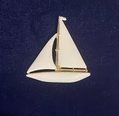 VTG Brooch Sailboat Enamel White  Gold Tone Pin Estate Jewelry Nautical • $9.99