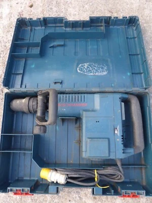 £150 • Buy Bosch GSH11E Concrete Breaker 110v Inc Carry Case 