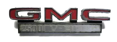 1967-68-69-70-71-72 Gmc 2500 V8 Side Emblem Gm#646067 Solid Piece W/pins Nice! • $31.47