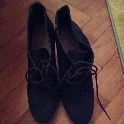 £4 • Buy M&s Footglove Ladies Black Suede Shoes Size 6 Wider Fit.