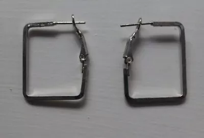 Rectangler Silver Metal Earrings 3 Cm Long • £2.99