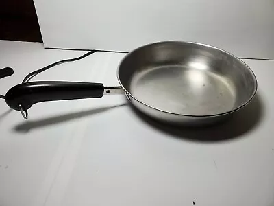 Vintage Revere Ware 9 Inch Skillet Fry Metal Bottom Made In USA • $29.74