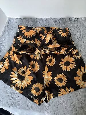 SHEIN Sunflower Print Tie Front Paper Bag Shorts Size Small • $12