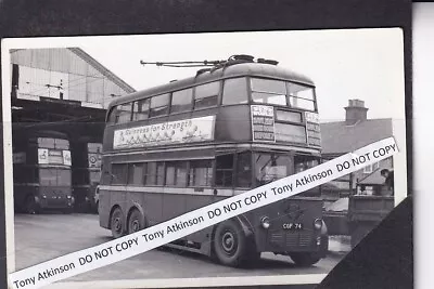 London Transport - B1 Type Trolley Bus No. 74 @ Carshalton - Photo  # B10529 • £1