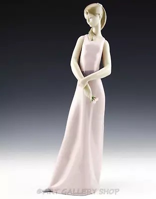 Lladro Figurine 13.5  TALL THE LADY OF THE ROSE GIRL & FLOWER #6857 Retired Mint • $143.10