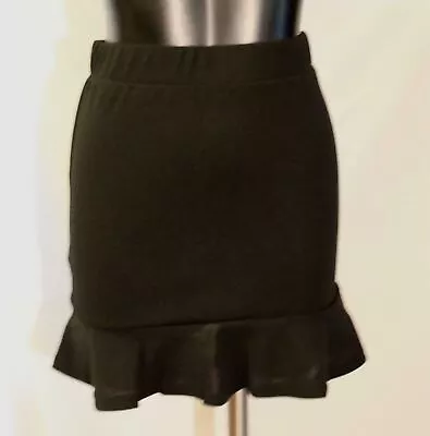 Zaful Women's Slit Ruffle Bottom Hem Mini Pencil Skirt BE5 Black Small NWT • $9.97