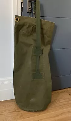 British Military Issue Green Heavy Duty Fabric Kit Bag/ Rucksack • £20