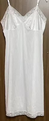 Vintage Vanity Fair Nylon Full Slip - White Nylon -Lace Trim 10-103 Sz 38 26 /44 • $21.99