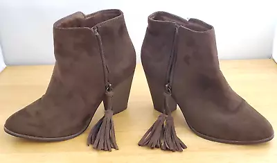 Merona Faux Suede Tassle Booties Ankle Boots Womens Size 7 Brown Side Zip Boho • $9.85