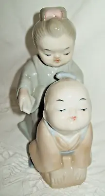 Japanese Lady Grooming Child's Hair Ceramic Figurine Pastel Shades • $12.50