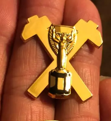 £2.99 • Buy Rare West Ham United Gold Crossed Hammers Jules Rimet Trophy Enamel Pin Badge