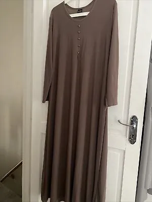 Womens Abaya • £10