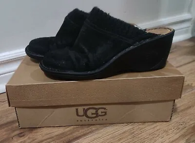 UGG Women's Gael Suede Sheepskin Wedge Slip On Clog Sandals Black Size 7 • $36.95