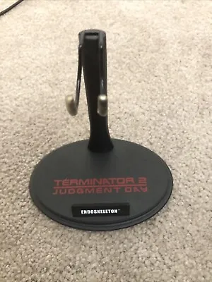 HOT TOYS Terminator 2 Judgment Day Endoskeleton 1/6 Scale Figure STAND/BASE ONLY • $70