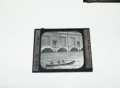 NYC RIVER POLICE BOAT W/hats On  GLASS SLIDE • $26