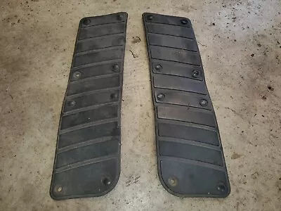 John Deere LX172 Fender Floor Mat M110376 & M110377 & Plugs LX173 GT242 GT262 • $9.99