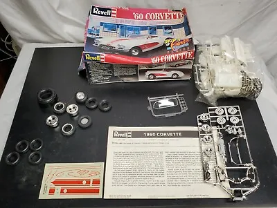 Revell '60 CorvetteSkips Fiesta Drive InModel Kit #71641:25 ScalePlus Extras • $17.99