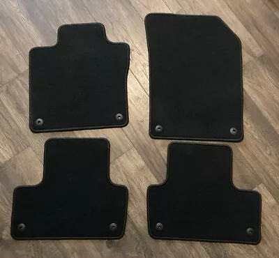 OEM GENUINE 2018-2022 VOLVO XC60 FLOOR MATS TEXTILE BLACK 32216555  4 Pc Set • $39.99