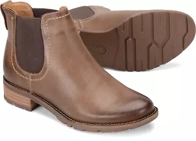 SOFFT Women's •Selby• Slip-on Gored Leather Bootie -FACTORY DEFECT- • $26.90