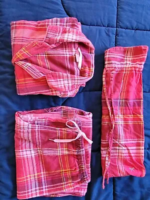 Victoria's Secret Flannel Pajama Set S • $15