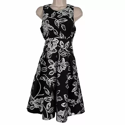 Eliza J Dress Women's Size 4 Fit & Flare Sleeveless Knee Length Formal Floral • $29.99