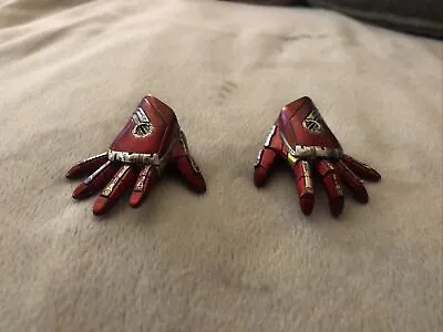 HOT TOYS Spiderman Far From Home 1/6 Scale Mysterio Iron Man Illusion HANDS (x2) • $55