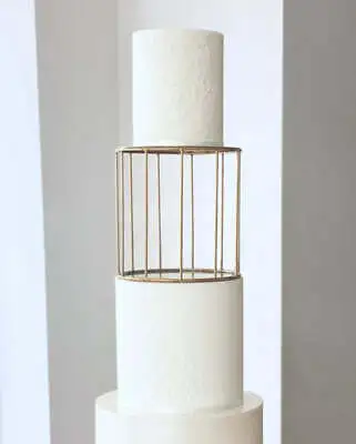 Gold Bird Cage Cake Separator • £96