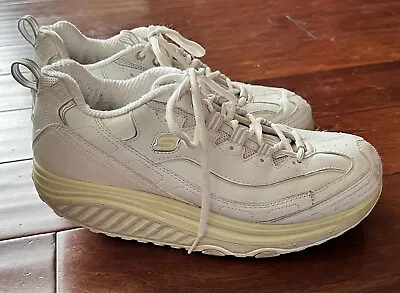 Skechers 11800 Women's White Shape Ups Metabolize Athletic Walking Shoes Sz 9.5 • $23.99