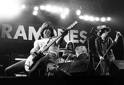 $9 • Buy Punk Rock Band Group The Ramones In Concert On Stage Poster Photo 5  X 7  