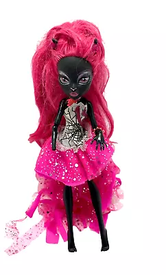 Monster High Catty Noir Doll 11   Replacement Missing Hand/tail READ 13 Wishes • $19.19