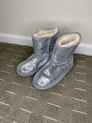 UGG CLASSIC SHORT SPARKLES 3161 SILVER BOOTS Size US 4 • $15