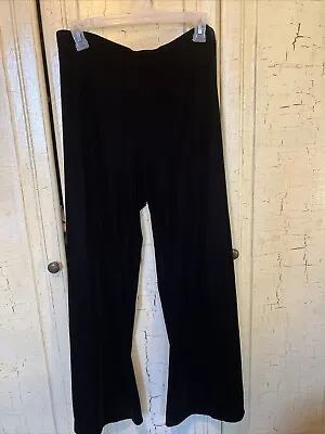 Ladies Black Velvet Trousers Size L • £2.50