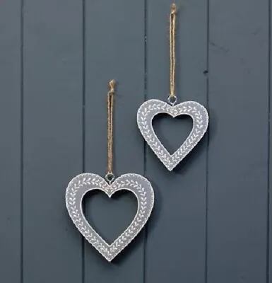 £6.95 • Buy Grey & White Wooden Wall Hanging Heart * 2 Sizes