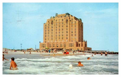 $5.50 • Buy Postcard BEACH SCENE Brigantine New Jersey NJ AR3188