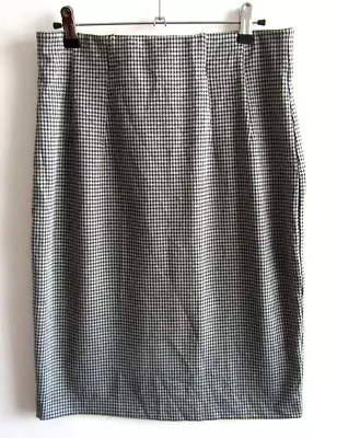 Marks & Spencer Black Dogtooth Check Jersey Pencil Skirt Size 12 • £8.99